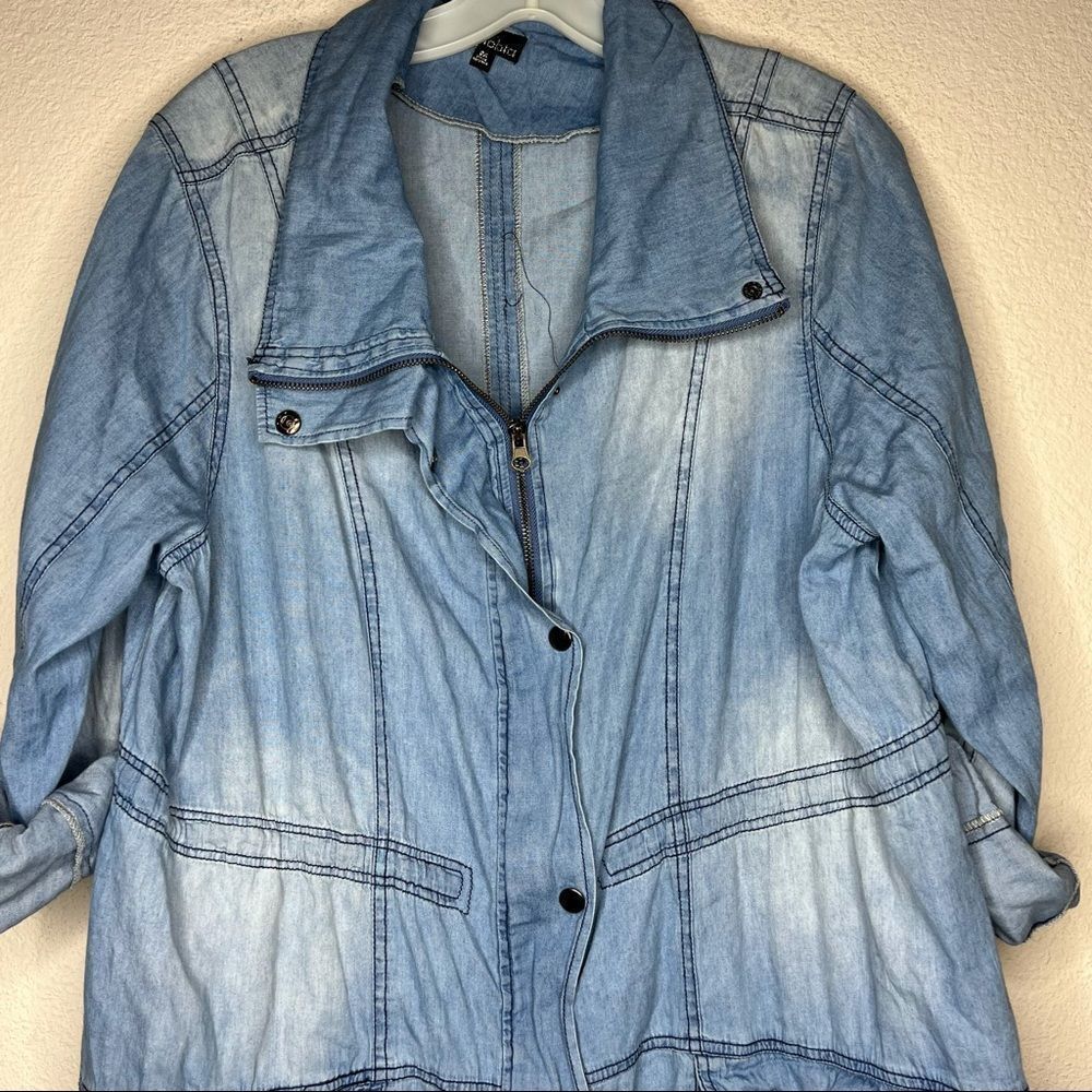 Zenobia‎ Jacket - Picture 2 of 7